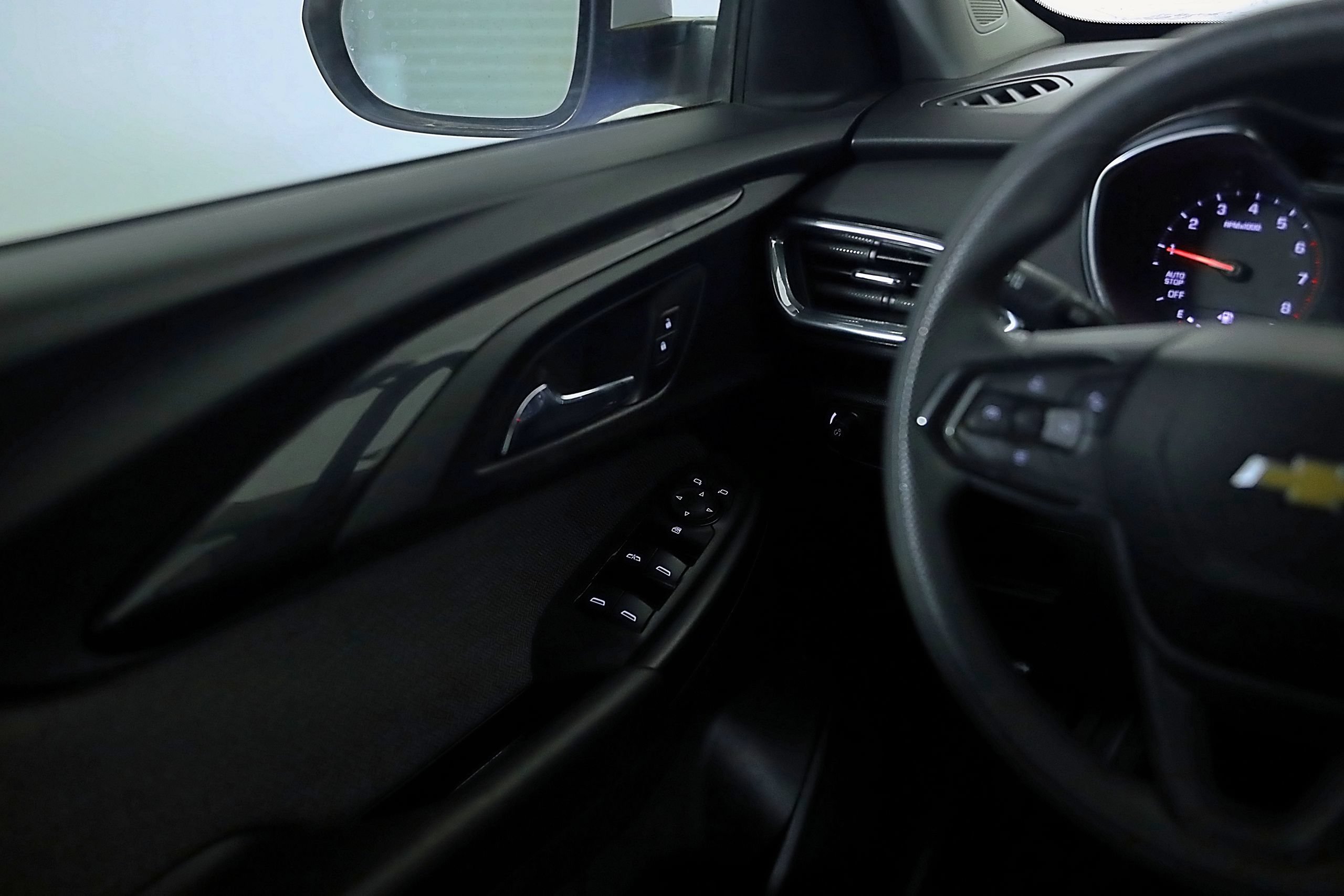 Used 2021 Chevrolet TrailBlazer LT w/ Driver Confidence Package FWD image 24