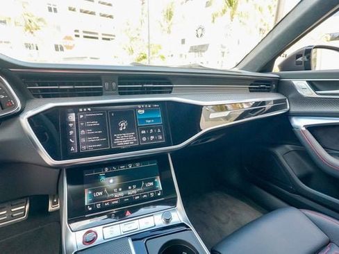 Used 2025 Audi RS 6 performance image 67