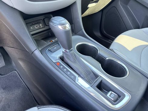 Used 2019 Chevrolet Equinox Premier FWD image 28