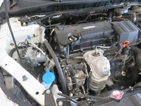 Used 2016 Honda Accord EX-L image 58