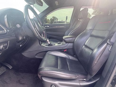 Used 2021 Jeep Grand Cherokee Trailhawk w/ Trailhawk Luxury Group AWD/4WD image 9