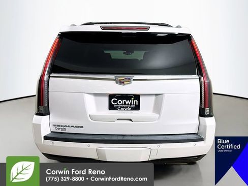 Used 2018 Cadillac Escalade Premium Luxury image 9