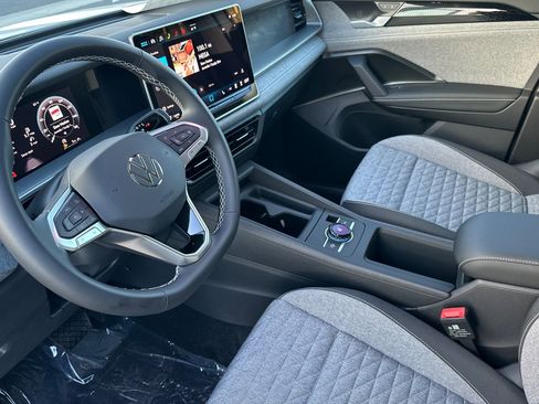 New 2026 Volkswagen Tiguan S image 10