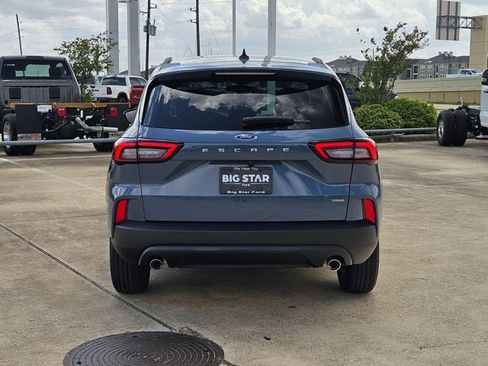 Certified 2025 Ford Escape ST-Line w/ Equipment Group 301A FWD image 4