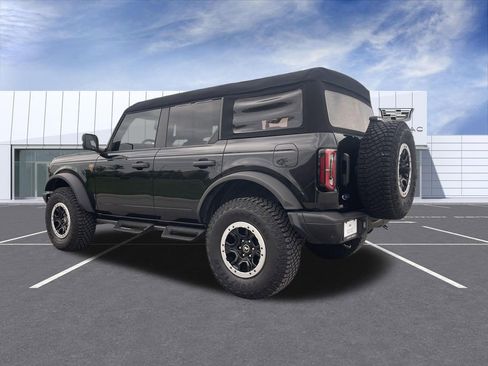 Used 2024 Ford Bronco Badlands AWD/4WD image 6