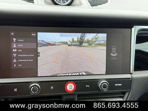 Used 2024 Porsche Macan AWD/4WD image 31