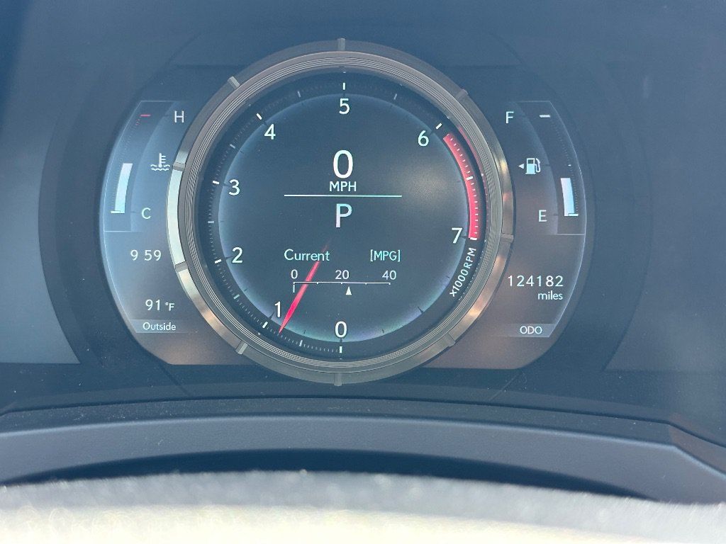 Used 2018 Lexus IS 300 F Sport w/ F Sport Package RWD image 5