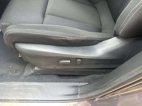 Used 2022 Subaru Ascent Premium w/ Convenience Package AWD/4WD image 7