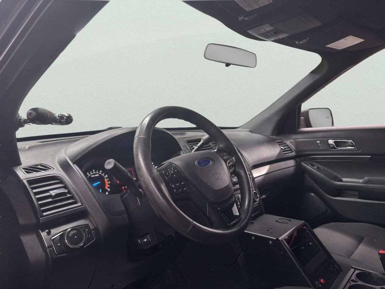 Used 2018 Ford Explorer 4WD Police Interceptor image 11
