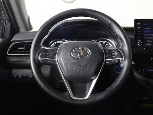 Used 2021 Toyota Camry XLE w/ Navigation Upgrade Package image 38