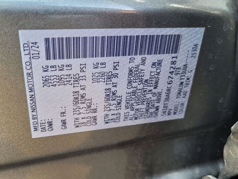 Used 2024 Nissan Rogue SV image 12