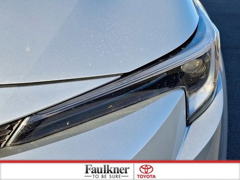 Certified 2025 Toyota Corolla LE image 9
