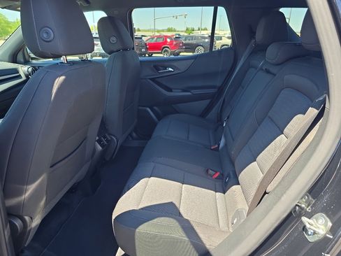 Certified 2025 Chevrolet Equinox LT AWD/4WD image 22