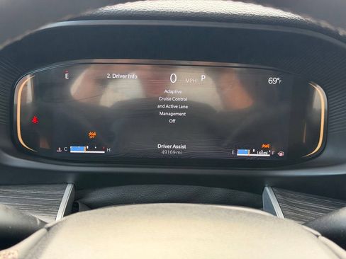 Used 2024 Jeep Wagoneer L Series II w/ Flexible Seating Group AWD/4WD image 40