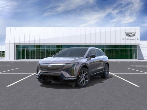 Used 2026 Cadillac Optiq Luxury 1 w/ LPO, Floor Liner Package AWD/4WD image 6