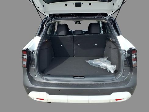 New 2026 Nissan Kicks SV image 8