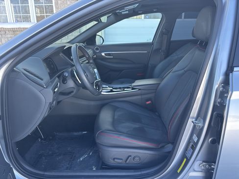 Used 2022 Hyundai Sonata SEL Plus w/ Cargo Package image 16