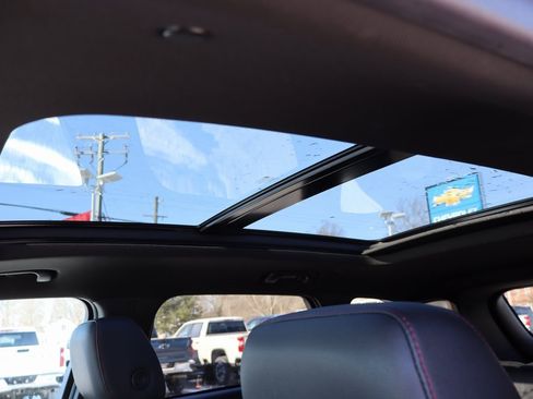 Used 2021 Chevrolet Blazer RS image 16