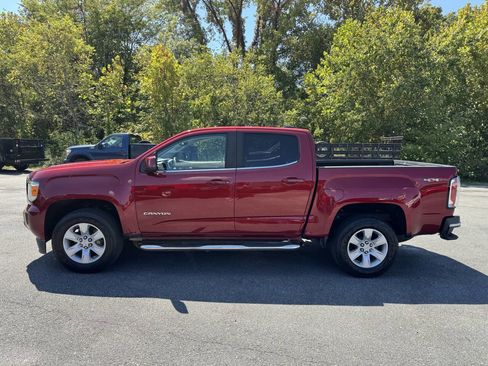 Used 2018 GMC Canyon SLE image 24