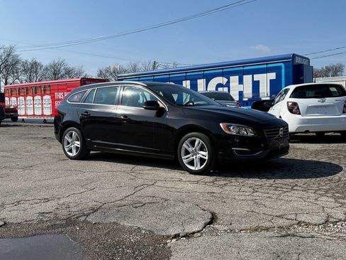 Used 2015 Volvo V60 T5 Premier image 14