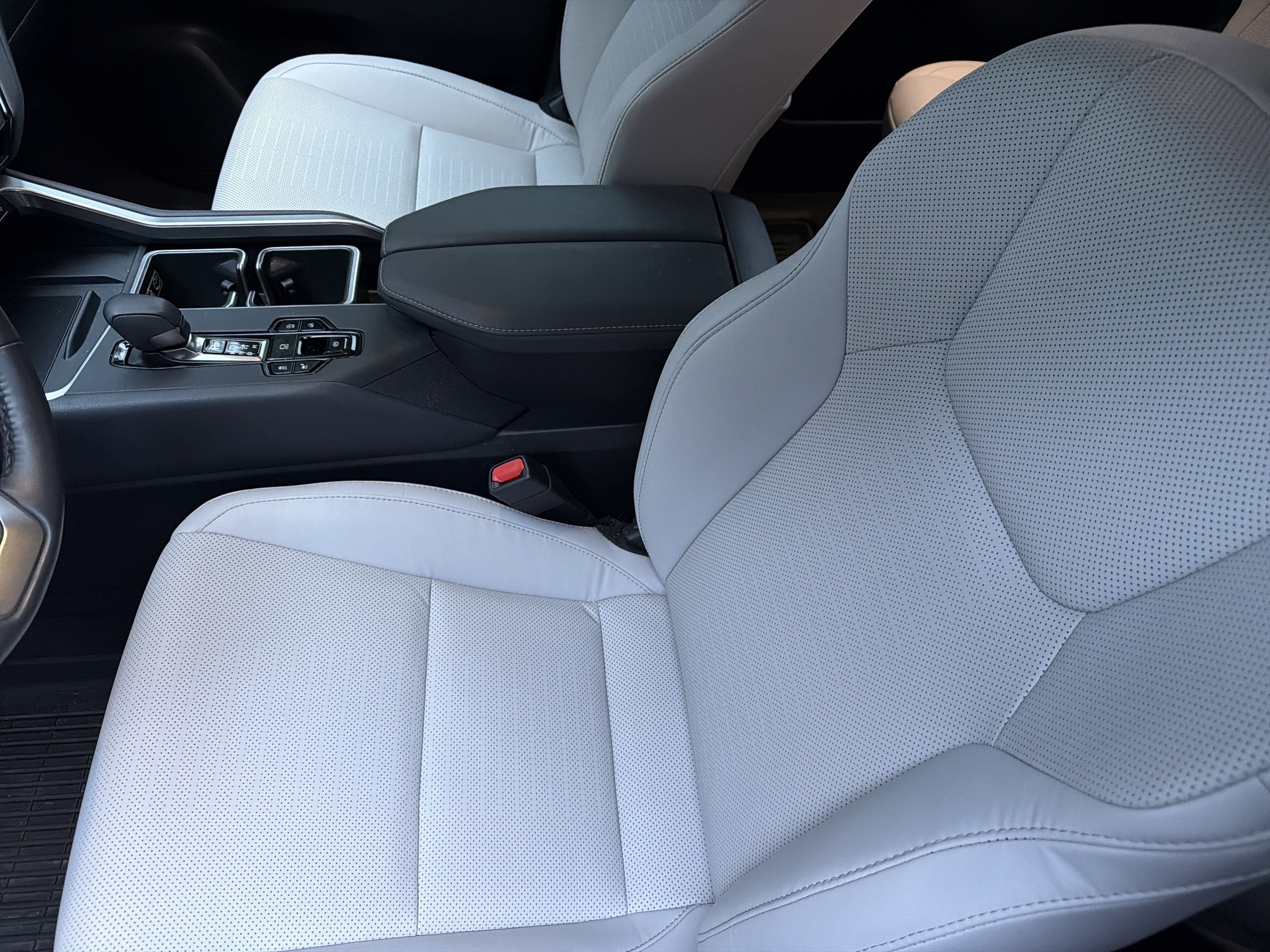 Used 2026 Lexus TX 350 AWD w/ Technology Package image 3