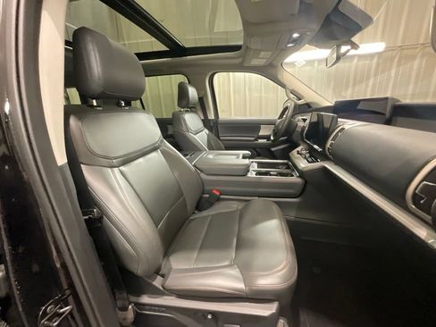 Used 2025 Ford Expedition Active RWD image 15