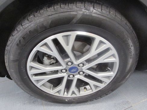 Used 2022 Ford Escape SEL image 14