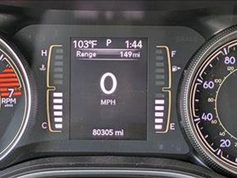Used 2020 Jeep Cherokee Latitude w/ Safety Group AWD/4WD image 11
