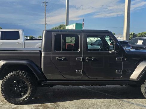 Used 2021 Jeep Gladiator Sport AWD/4WD image 7