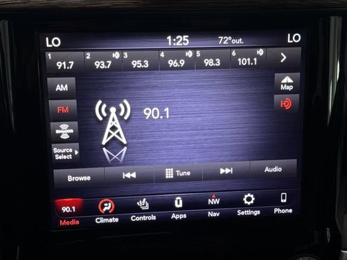 Used 2020 RAM 1500 Laramie AWD/4WD image 29