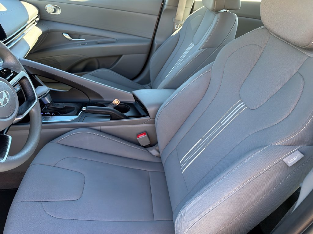 Certified 2024 Hyundai Elantra SEL FWD image 10