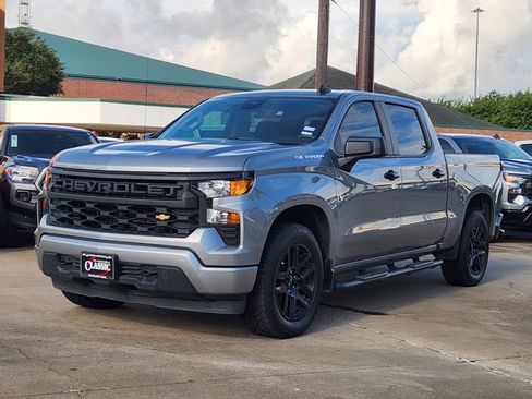 Used 2024 Chevrolet Silverado 1500 Custom w/ LPO, Dark Essentials Package AWD/4WD image 3
