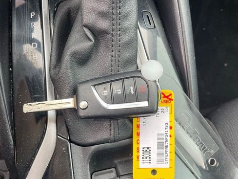 Used 2022 Toyota Corolla LE image 13