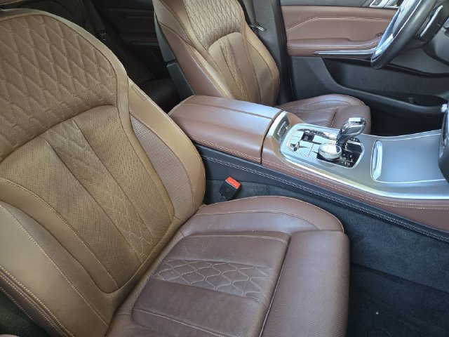 Used 2019 BMW X5 xDrive50i w/ Executive Package AWD/4WD image 10