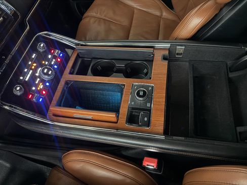 Used 2018 Lincoln Navigator Reserve w/ Technology Package image 61