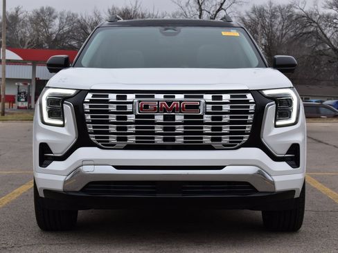 Used 2026 GMC Terrain Denali w/ LPO, Floor Liner Package image 2