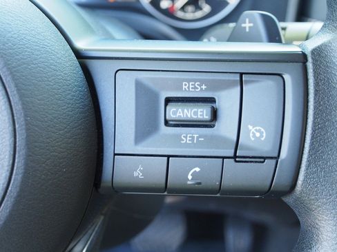 Used 2023 Nissan Rogue S FWD image 24