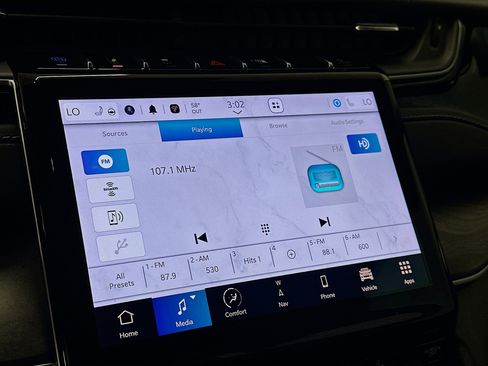 Used 2022 Jeep Grand Cherokee Limited 4xe w/ MOPAR Finishing Package image 21