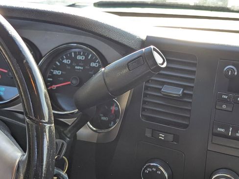 Used 2009 Chevrolet Silverado 1500 LT w/ Power Pack Plus AWD/4WD image 14