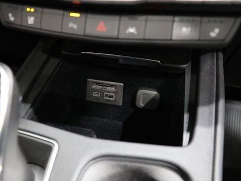 Used 2020 Cadillac XT4 Sport AWD/4WD image 28