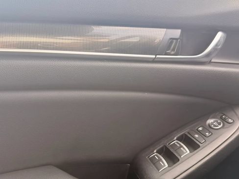 Used 2022 Honda Accord Sport image 26