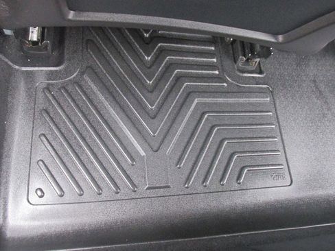 Used 2020 Tesla Model 3 image 70