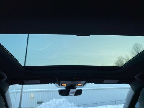 Used 2023 Volkswagen Jetta GLI Autobahn w/ GLI Black Package image 15