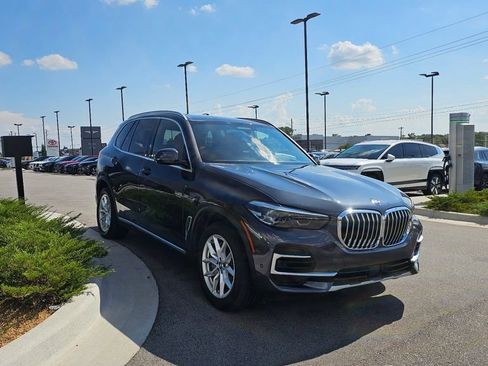 Used 2022 BMW X5 xDrive45e AWD/4WD image 3