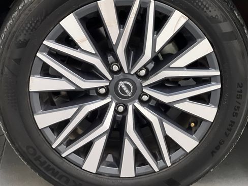 Used 2025 Nissan Altima 2.5 SV FWD image 67