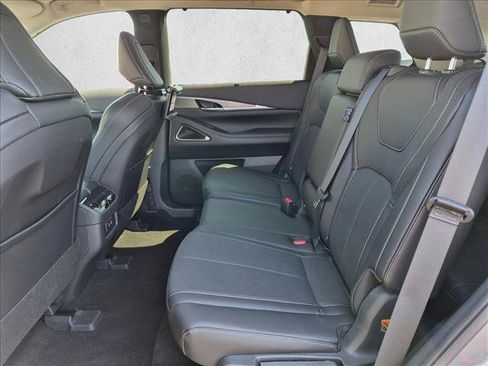 Used 2026 INFINITI QX60 Luxe w/ Family Package FWD image 20