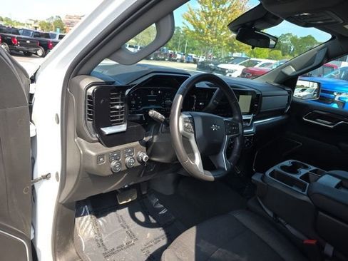 Used 2022 Chevrolet Silverado 1500 RST w/ LPO, Dark Essentials Package AWD/4WD image 23