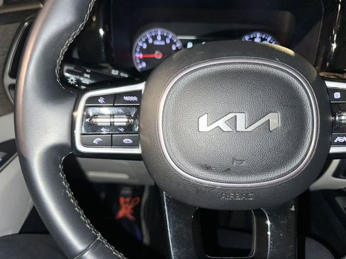 Used 2023 Kia Sorento S w/ Panoramic Sunroof Package image 12