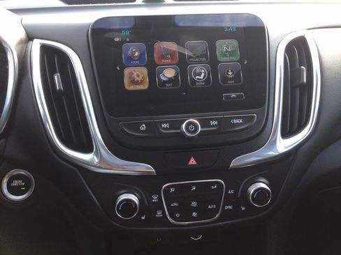 Used 2018 Chevrolet Equinox LT w/ Sun & Infotainment Package image 32