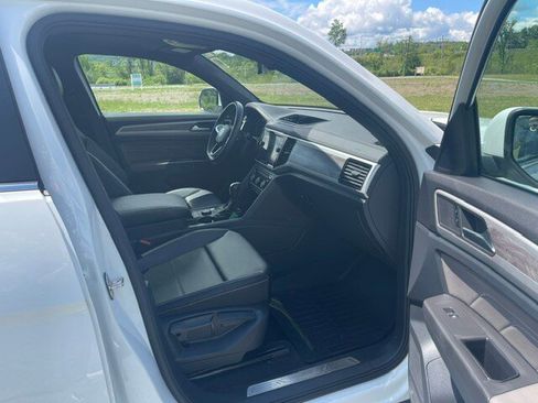 Used 2022 Volkswagen Atlas Cross Sport SE AWD/4WD image 13